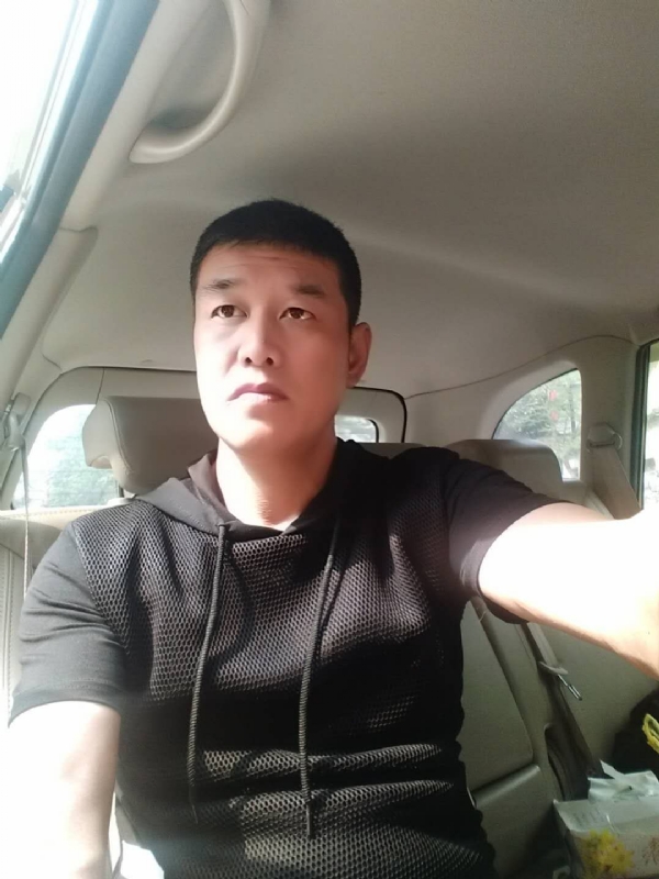 深爱的疯子的第一张照片--漳州相亲网
