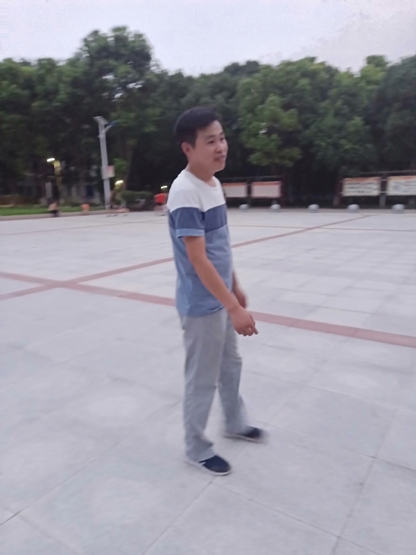 一笑的第一张照片--漳州相亲网