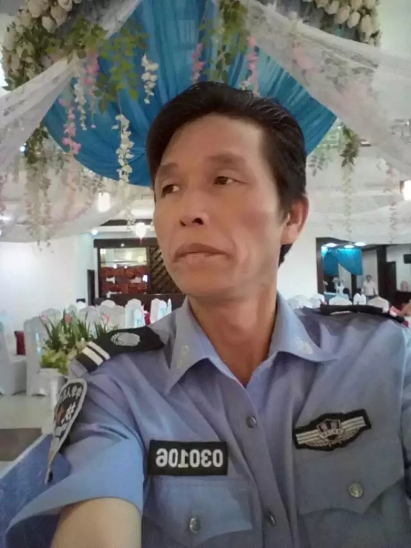 卧窗听雨的第二张照片--漳州相亲网