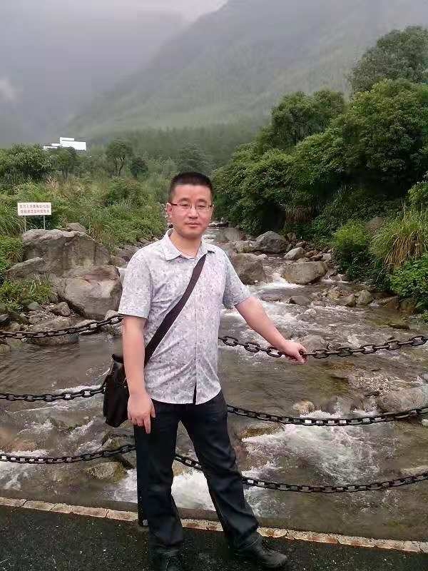 淡定牛魔王的第三张照片--漳州相亲网