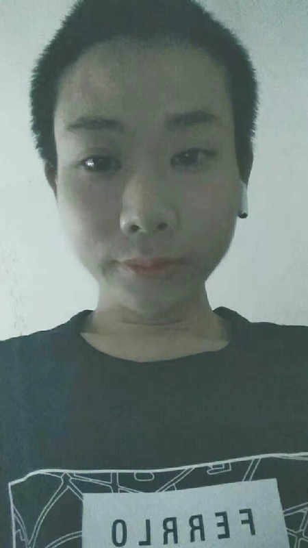 水中月的第一张照片--漳州相亲网
