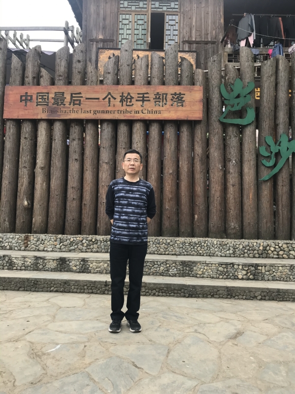 屯里的富豪的第一张照片--漳州相亲网