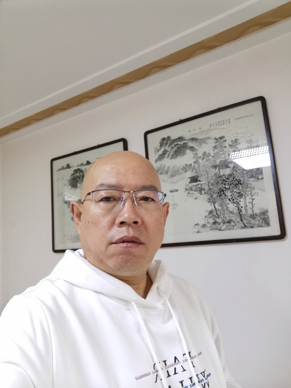 光头博士的第一张照片--漳州相亲网