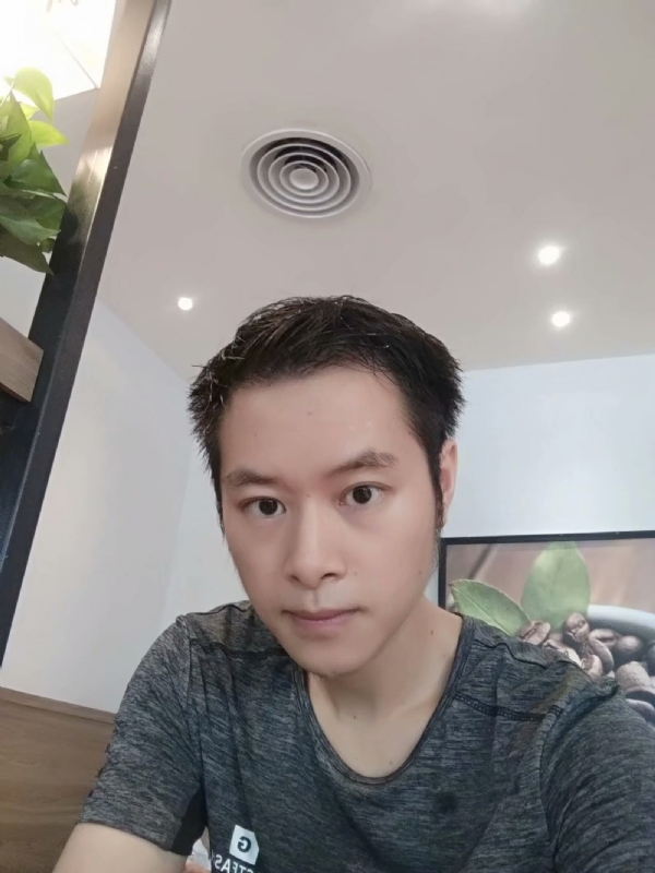 期待缘分的第一张照片--漳州相亲网