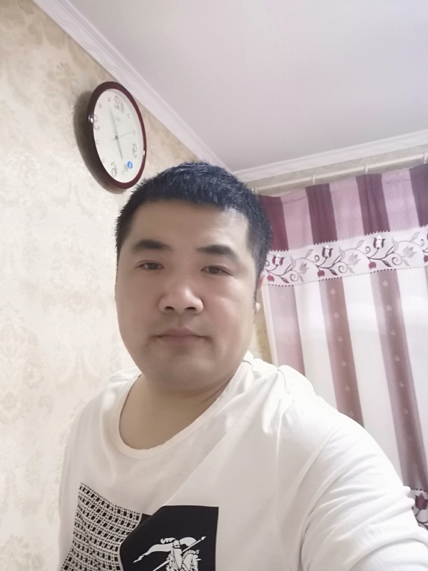 爱你的眼睛的第一张照片--漳州相亲网