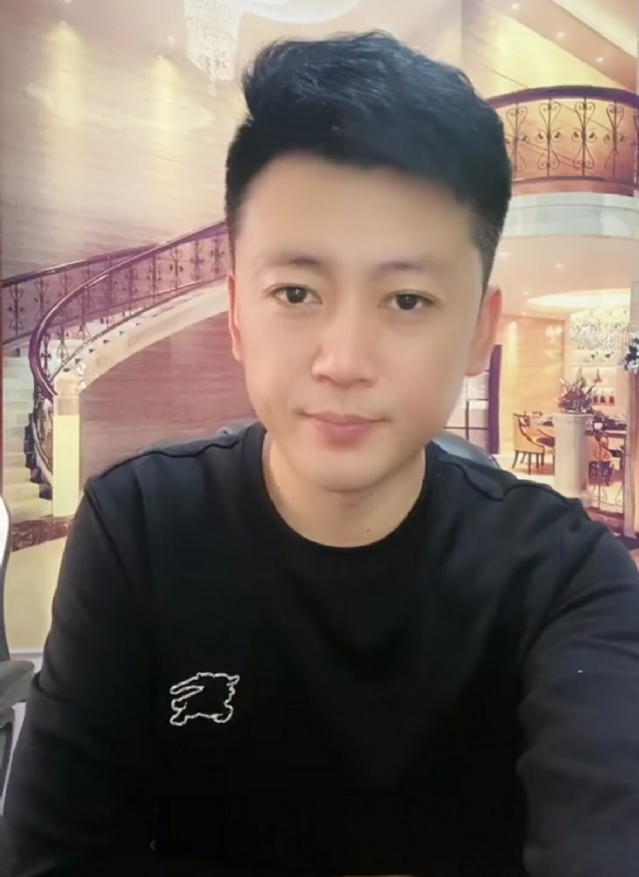 屋顶拾荒人的第三张照片--漳州相亲网
