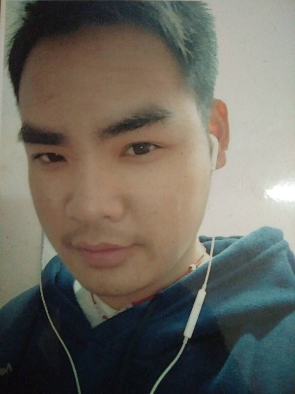 渴望爱的第一张照片--漳州相亲网