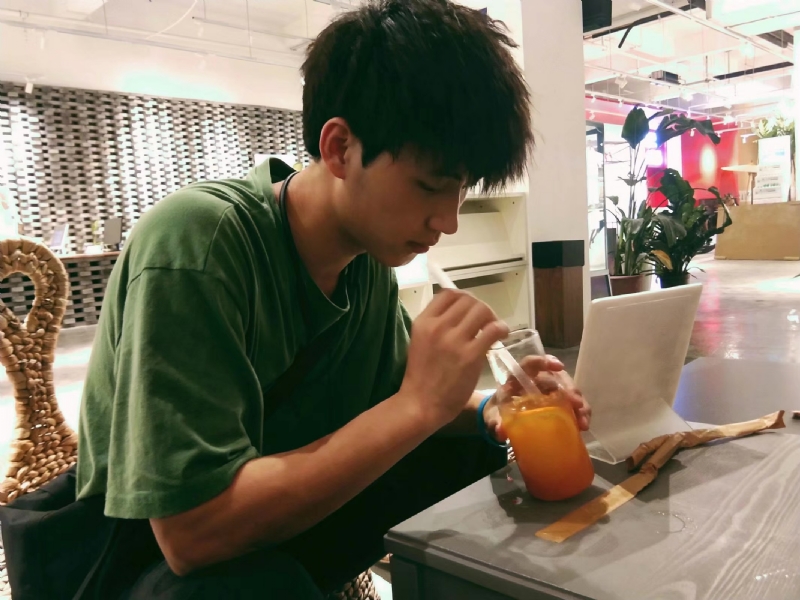 一花一世界的第二张照片--漳州相亲网