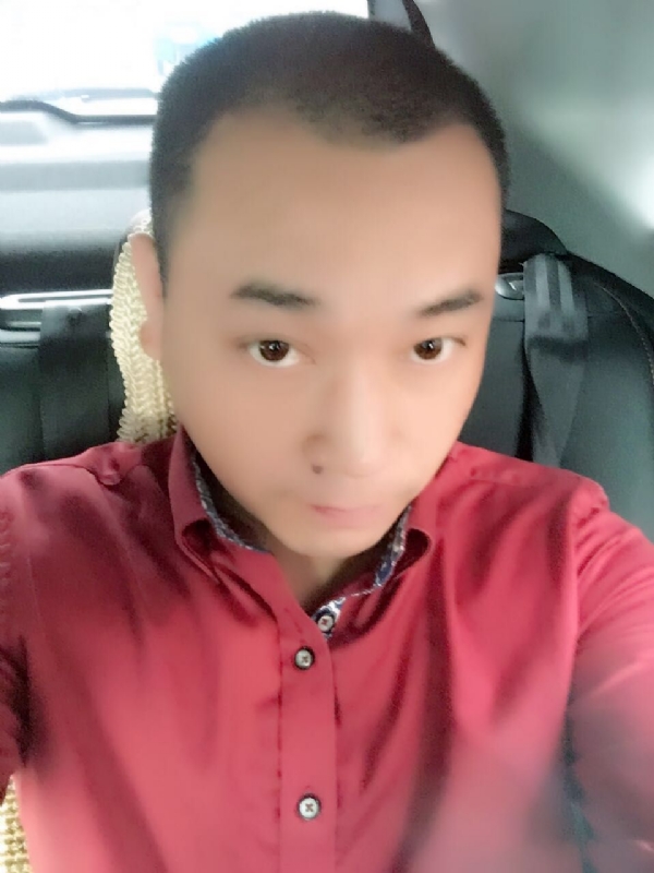 在一个路口等的第一张照片--漳州相亲网