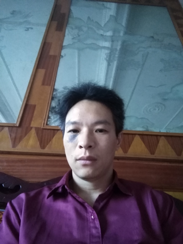 风中落叶的第一张照片--漳州相亲网