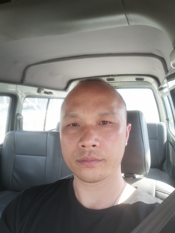 新旺丁的第一张照片--漳州相亲网