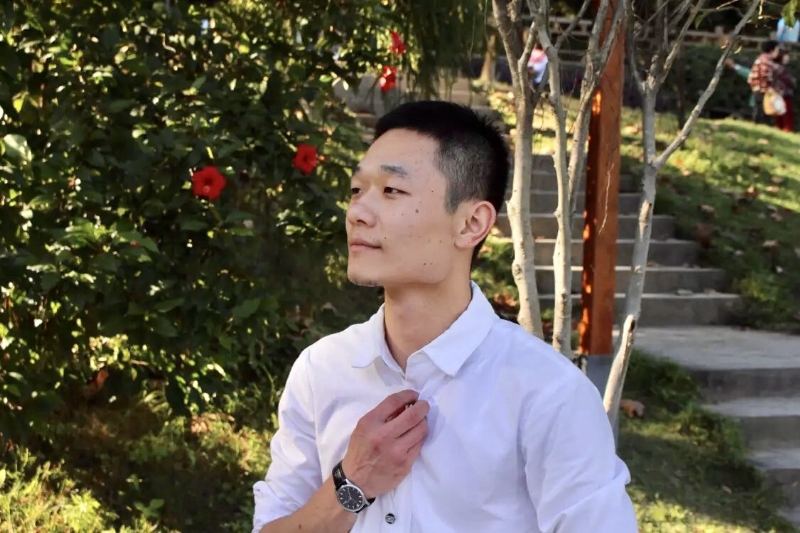 落落大方的第一张照片--漳州相亲网