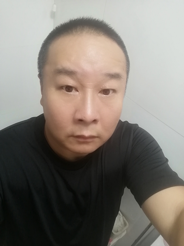一束光的第一张照片--漳州相亲网