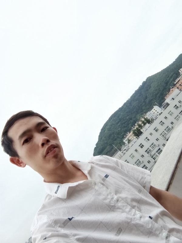 会飞的鱼的第一张照片--漳州相亲网