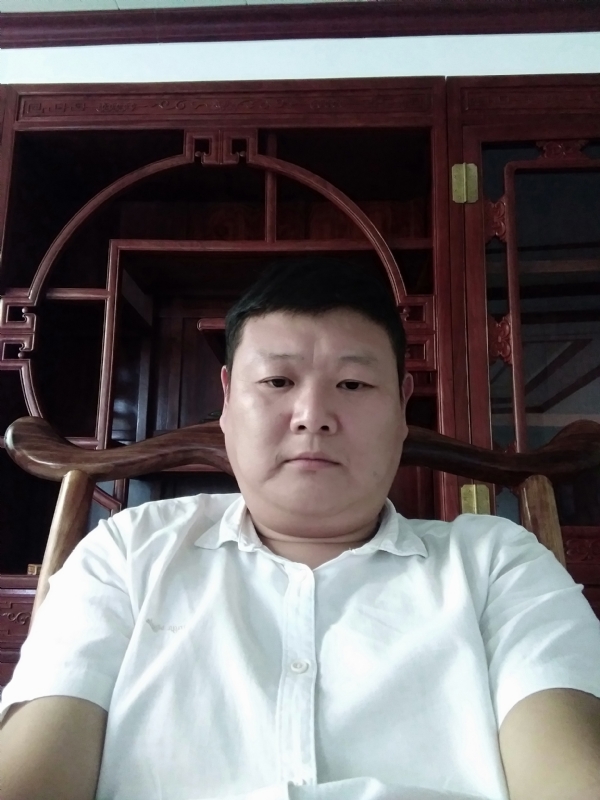狼图腾的第一张照片--漳州相亲网