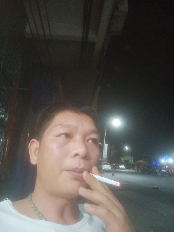 善解人意的第二张照片--漳州相亲网