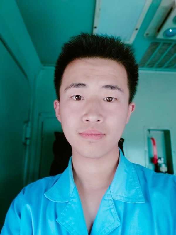 生而为人的第二张照片--漳州相亲网