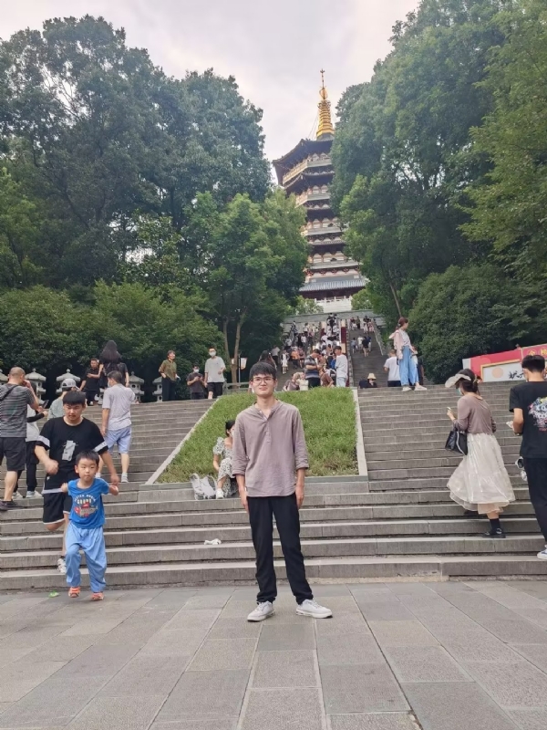 阳光男孩的第二张照片--漳州相亲网