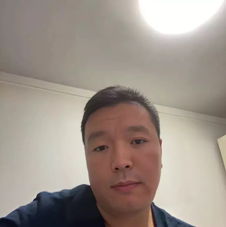 穿唐装的松鼠的第一张照片--漳州相亲网