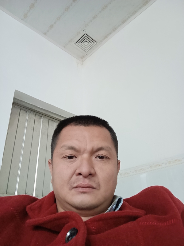 兰成龙的第一张照片--漳州相亲网