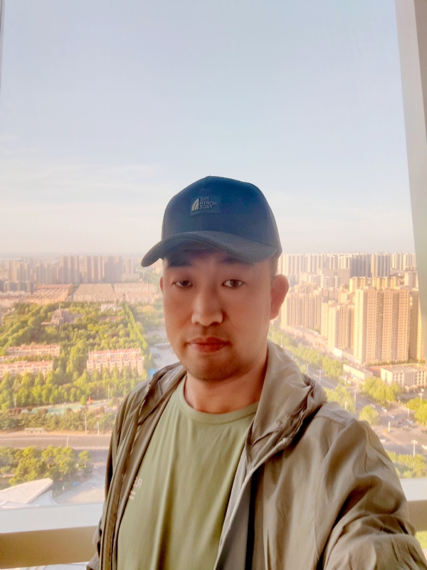 勇攀高峰的第二张照片--漳州相亲网