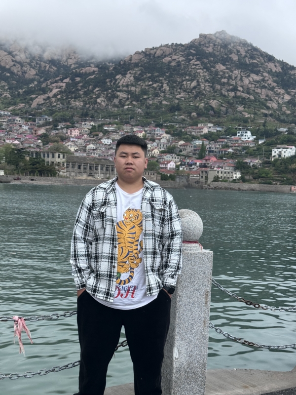 谨慎的第一张照片--漳州相亲网