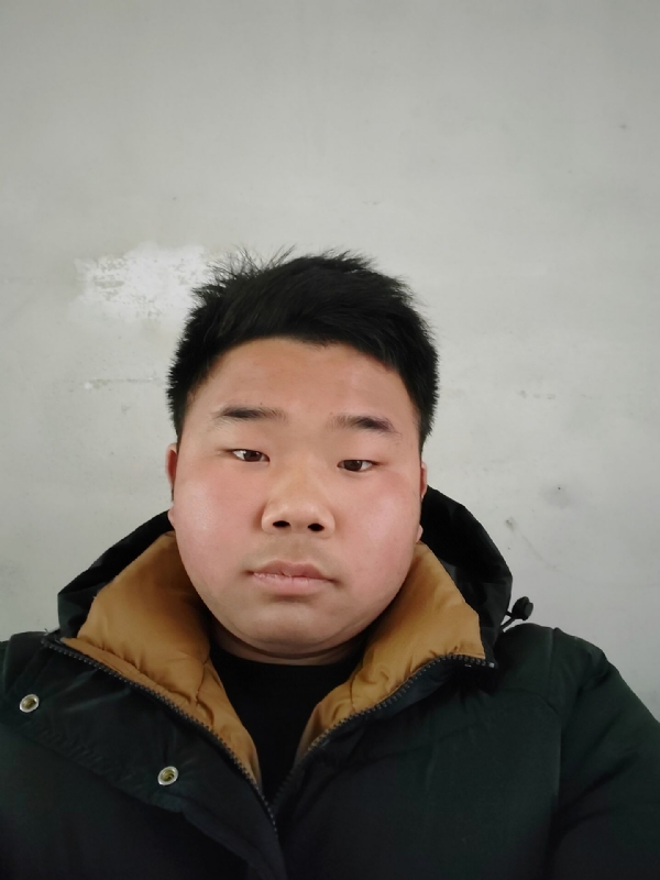 精神饱满的第四张照片--漳州相亲网