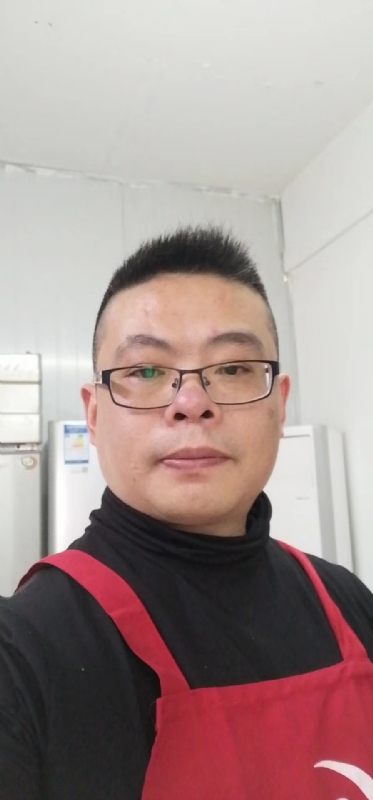 努力奋斗的第一张照片--漳州相亲网