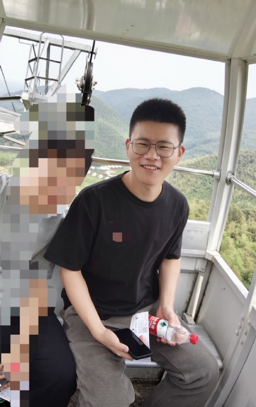 奔奔笨笨的第三张照片--漳州相亲网