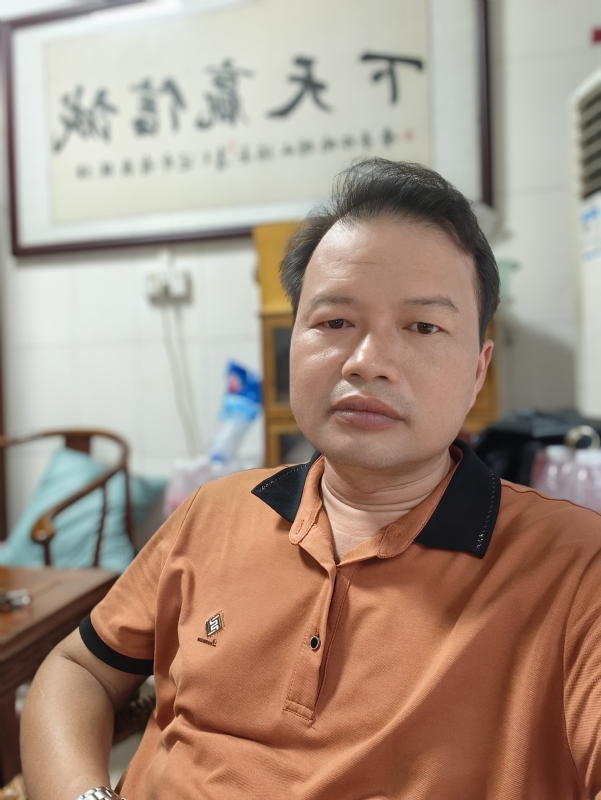 自强不息的第一张照片--漳州相亲网