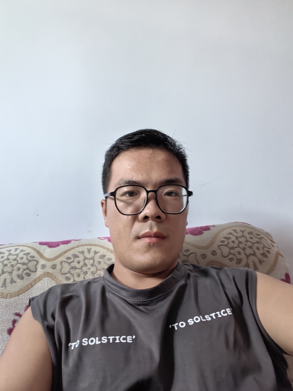 卫TF的第三张照片--漳州相亲网